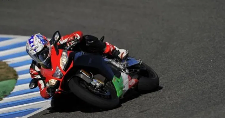 TEST Aprilia RSV4 Factory APRC Special Edition