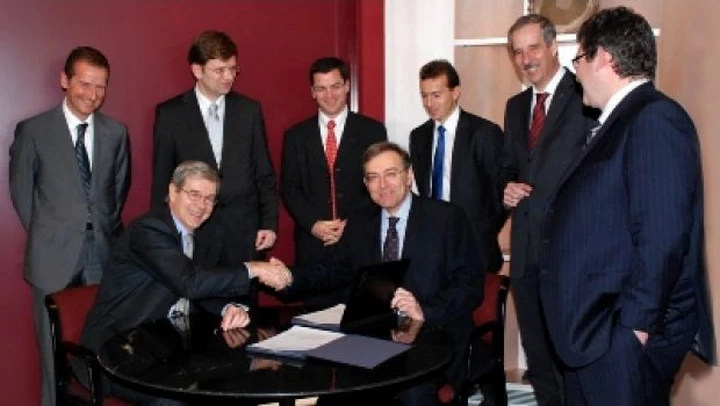 BMW-PSA Peugeot-Citroën: siglato l'accordo per proseguire la collaborazione sui motori
