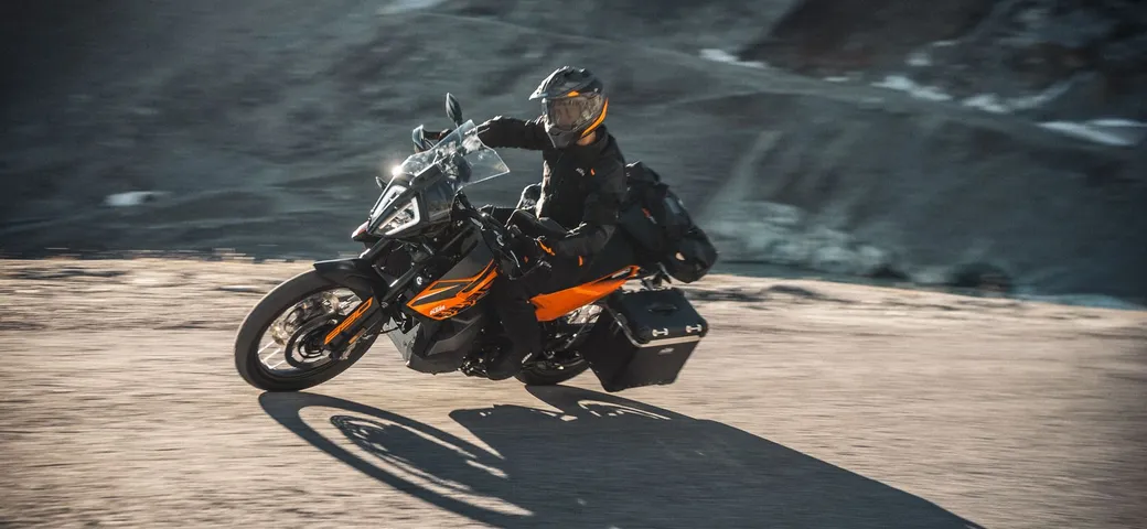 KTM presenta la nuova 890 Adventure: informazioni e caratteristiche