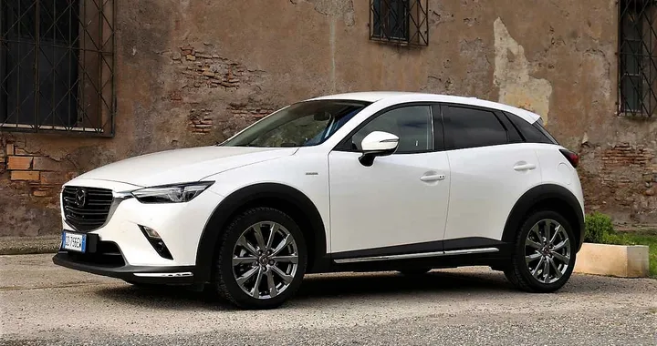 Mazda CX-3 Skyactiv-G 100th Anniversary: la prova su strada