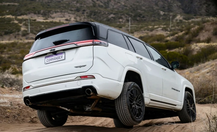 Jeep Commander