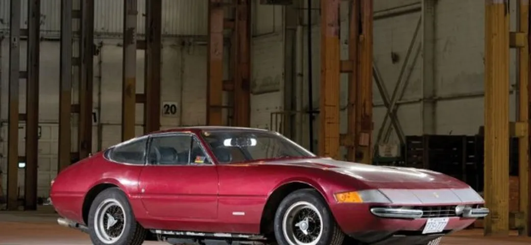 In vendita la Ferrari 365/4 GTB Daytona chiusa in un garage dal 1989