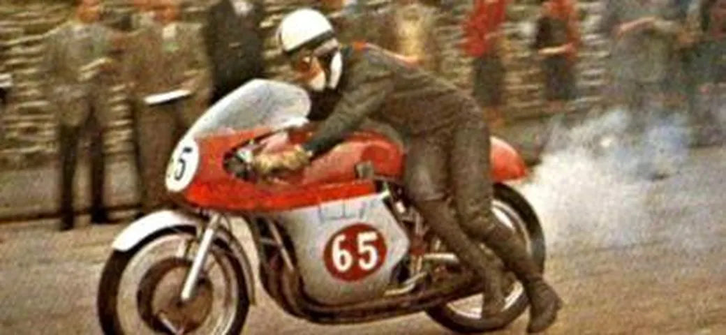 John Surtees, 86 anni fa nasceva il “figlio del vento”