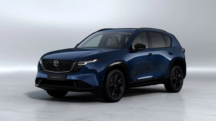 Mazda CX-5 svela il nuovo Navy Blue Mica: massima eleganza