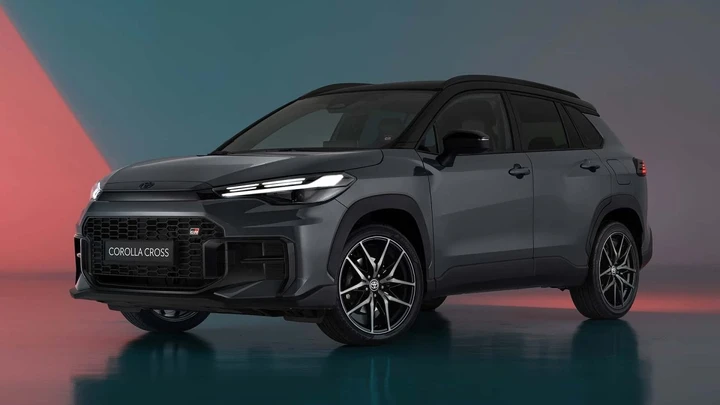 Toyota lancia maxi sconti sulle ibride: fino a 8.000 euro di vantaggi