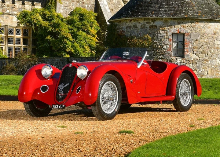 Rivenduta l'Alfa Romeo 8C 2900 B Spider: battuta a 2,8 milioni di sterline