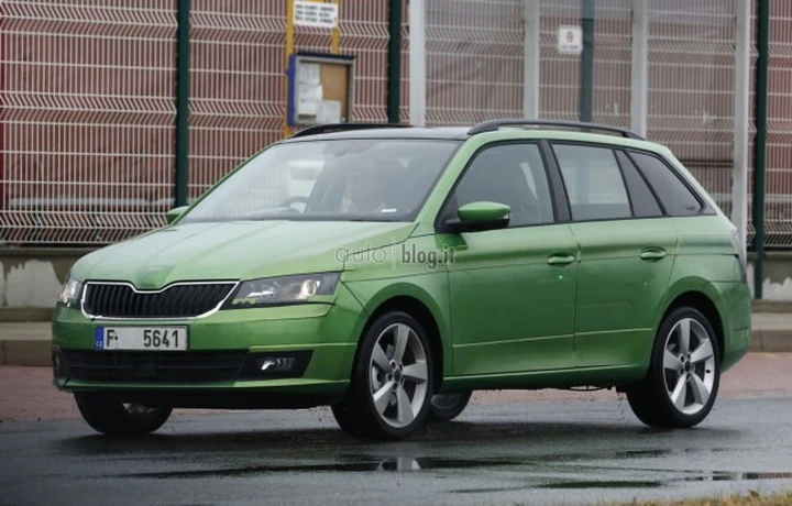 La Skoda Fabia Combi in nuove foto spia su strada