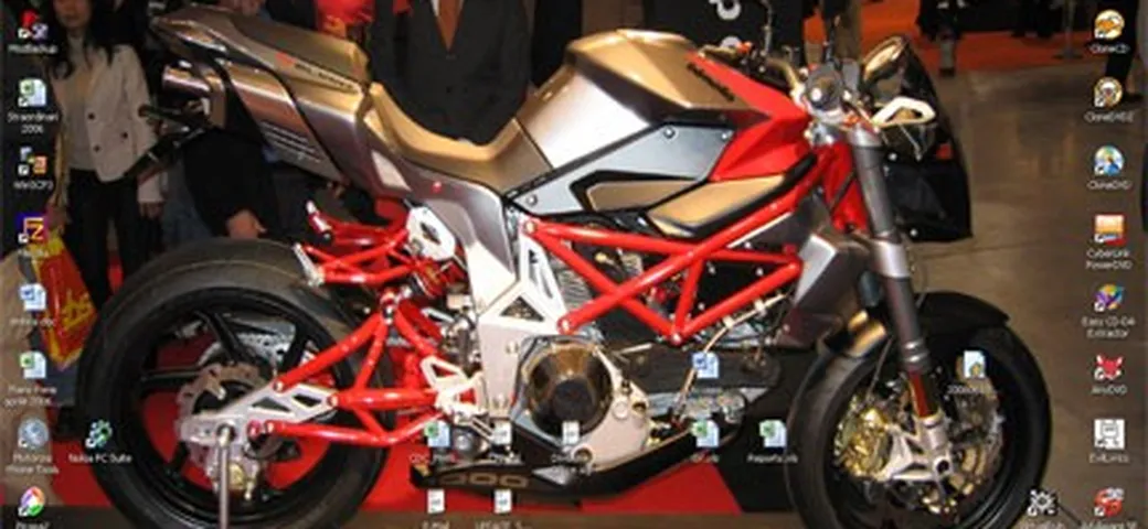 The Motoblog Desktop