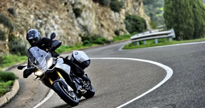 Aprilia Caponord 1200 2013: il test di Motoblog