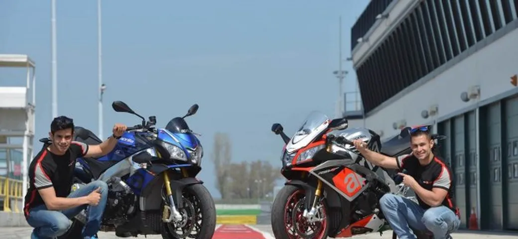 Aprilia V4 Days: Haslam e Torres presentano le nuove RSV4 e Tuono 1100