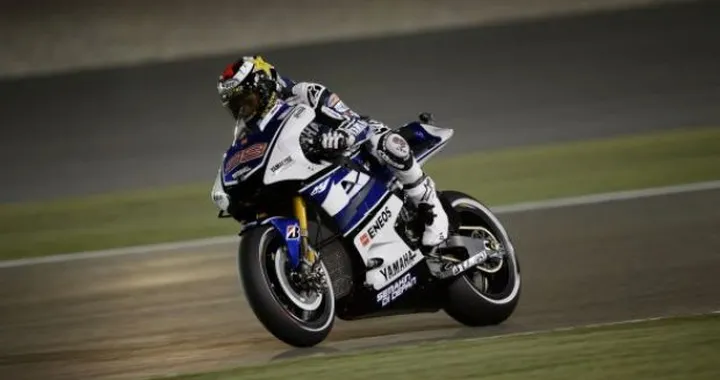 MotoGP, Losail: Lorenzo restituisce il "favore" a Stoner nelle FP3. Ma nel mezzo c'è ...Crutchlow!