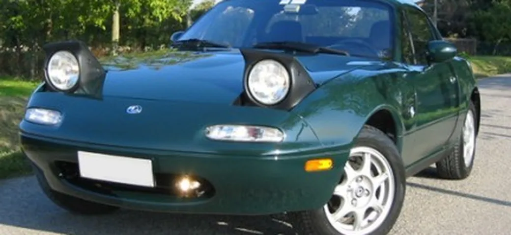 Mazda MX-5: la spiderina compie 20 anni