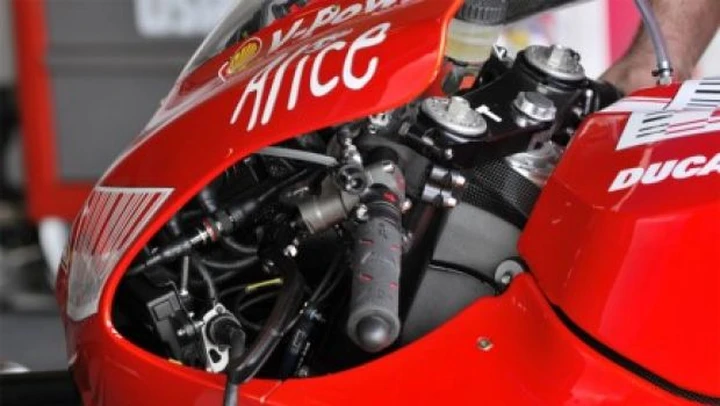 Ducati Desmosedici GP9: c'è anche il 