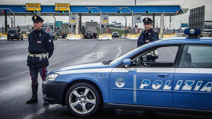 Contromano sull'A12: fermato a Tarquinia