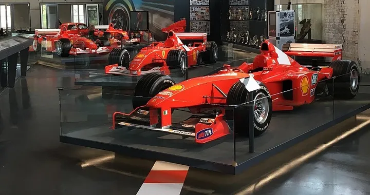 Michael Schumacher: inaugurata la mostra dedicata al pilota tedesco