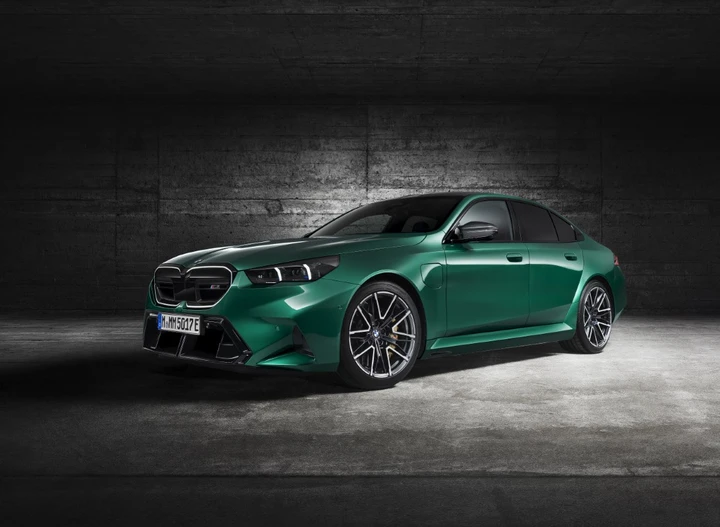 Nuova BMW M5: berlina ibrida plug-in da 727 CV, debutto a Goodwood