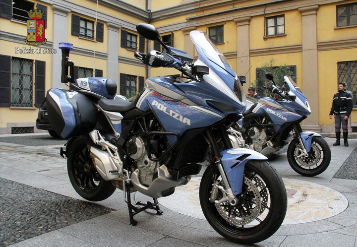 MV Agusta Turismo Veloce 800 nella Polizia
