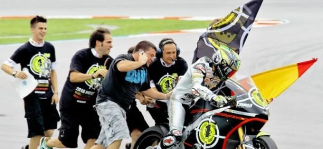 125/Moto2: Marc Marquez e Roberto Rolfo trionfano a Sepang, ma il titolo della Moto2 è di Toni Elias