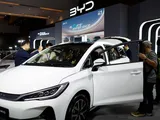 BYD vuole rompere il mercato con prezzi al ribasso: tagli fino al 34%
