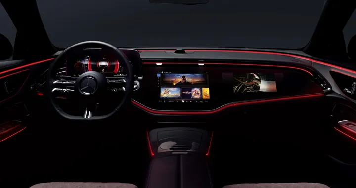 Mercedes svela RIDEVU: un cinema In-Car immersivo al CES 2025