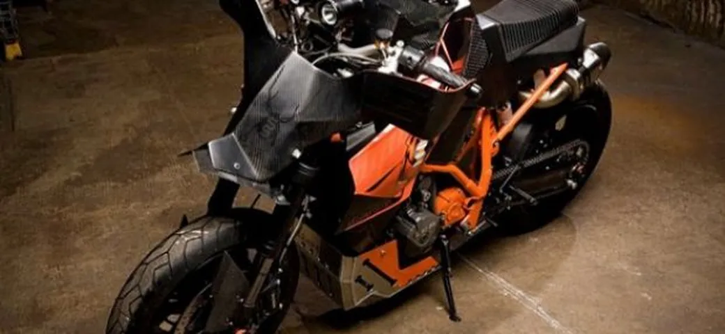 Special: KTM Super Duke R SuperSpinne