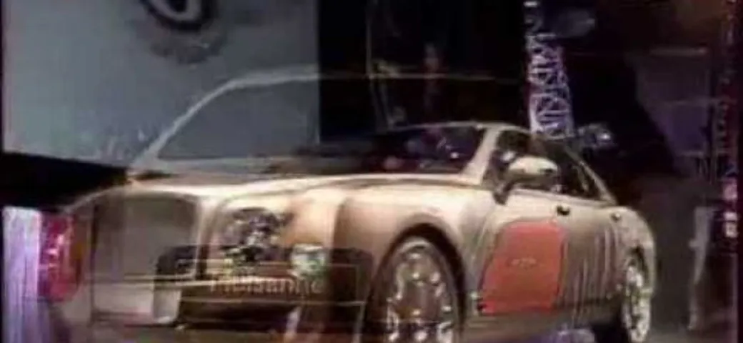 Bentley Mulsanne: il primo esemplare battuto all'asta per 500.000 Dollari