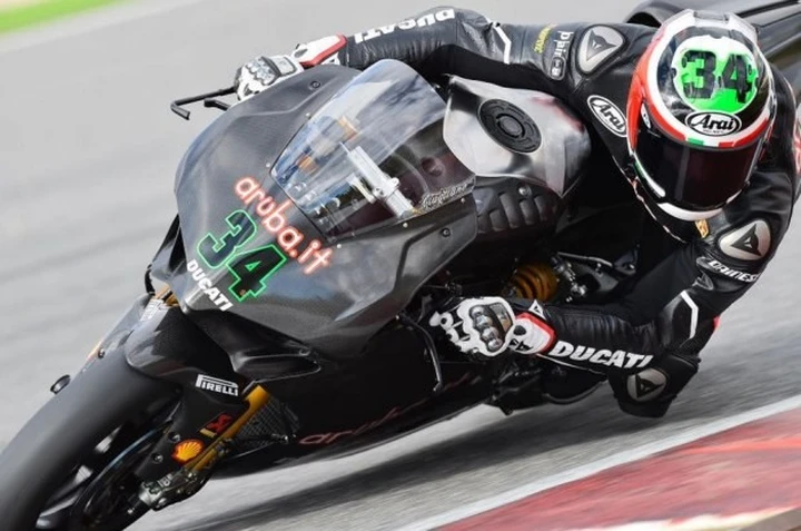 Giugliano e Davies: primo shake-down a Portimao
