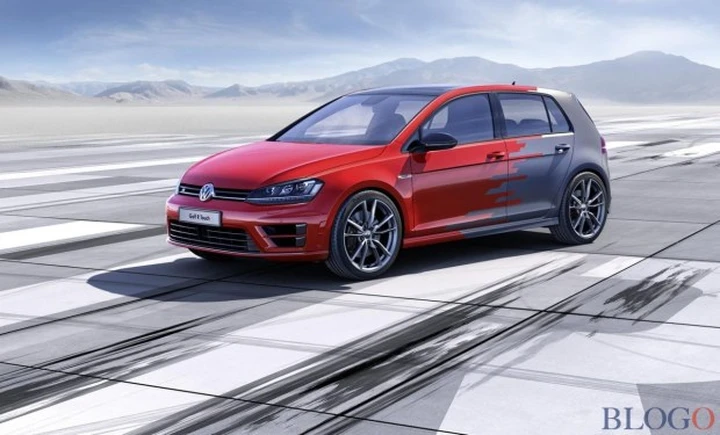 La Volkswagen Golf R Touch ha nell'abitacolo anche i sensori di prossimità
