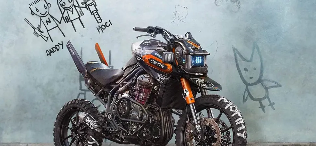 Jakusa Design Triumph Explorer: aggressiva e cyberpunk, pronta per l'universo di Chappie