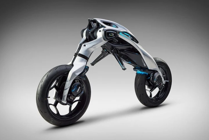 Yamaha MOTOROiD: Λ vince il Red Dot 2026: la moto che impara con l'IA