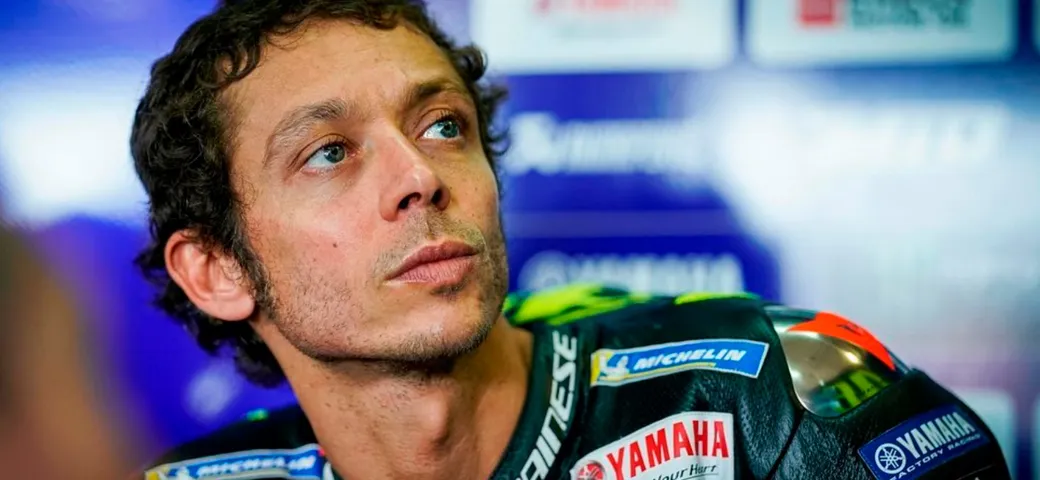 Valentino Rossi solo 10° nelle qualifiche di Motegi: 