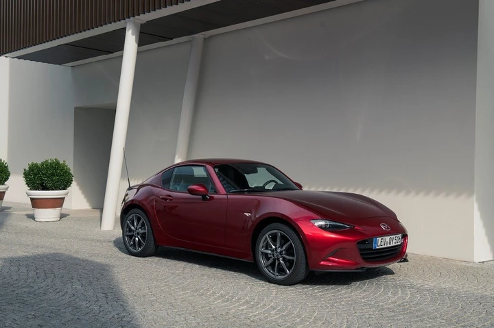 Mazda MX-5 2022: novità, tecnologia KPC, uscita