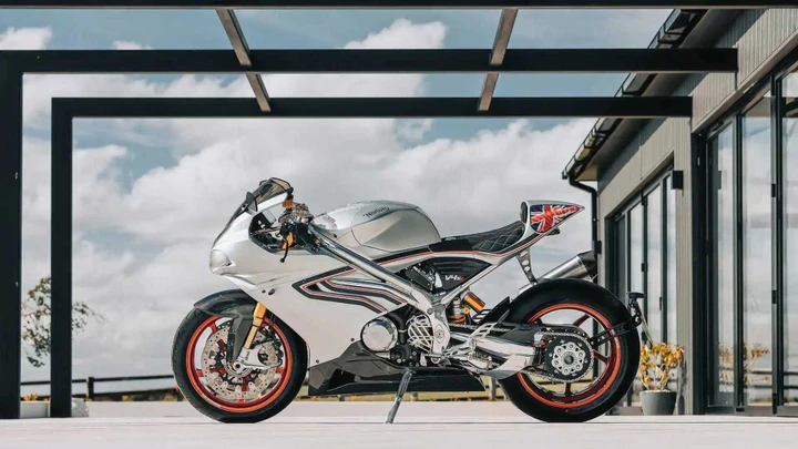 TVS lavora su una nuova gamma di moto Norton