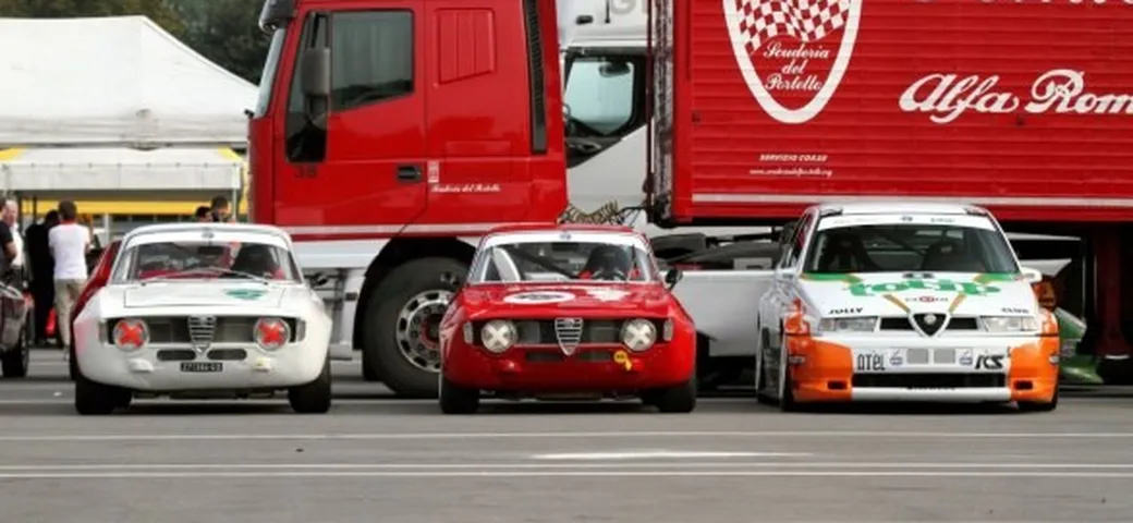 Autodelta compie 50 anni. Le immagini del raduno di Monza