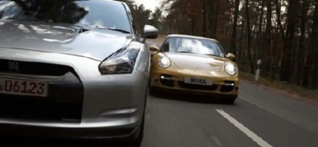 Nissan GT-R Vs Porsche 997 Turbo: la rivoluzione giapponese