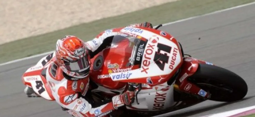WSBK a Losail: problemi di grip per Haga e Fabrizio