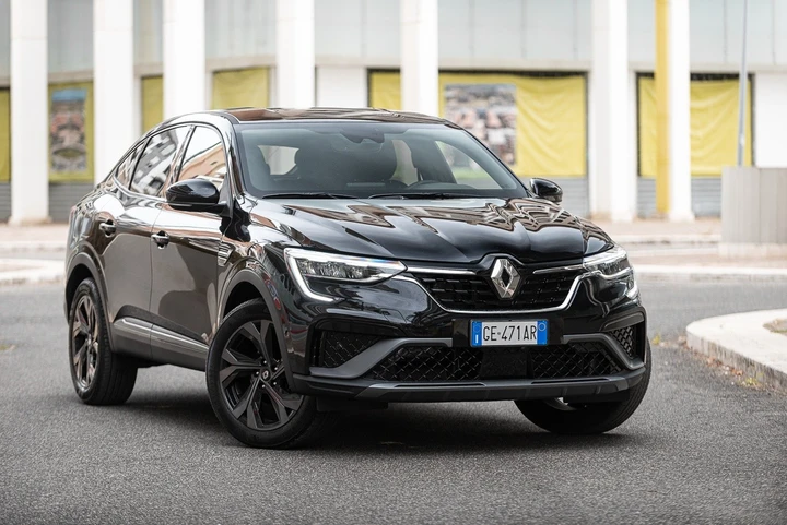 Renault Arkana TCe 140 EDC: la prova su strada