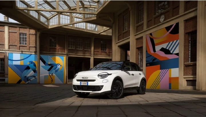 Fiat 600, nella versione benzina da 100 CV arriva il cambio manuale