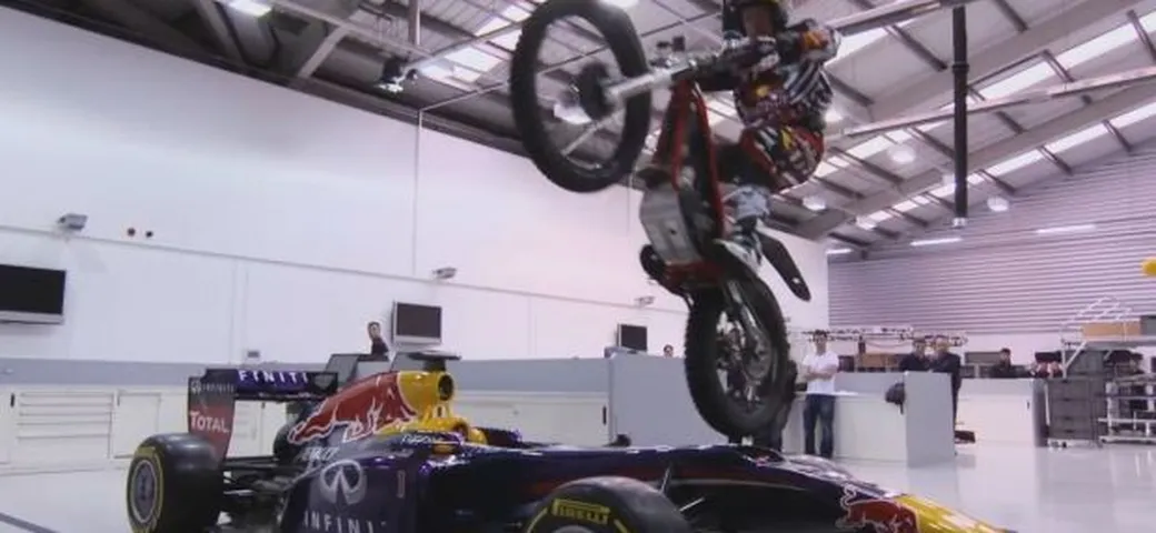 Dougie Lampkin in Trial da Red Bull Racing