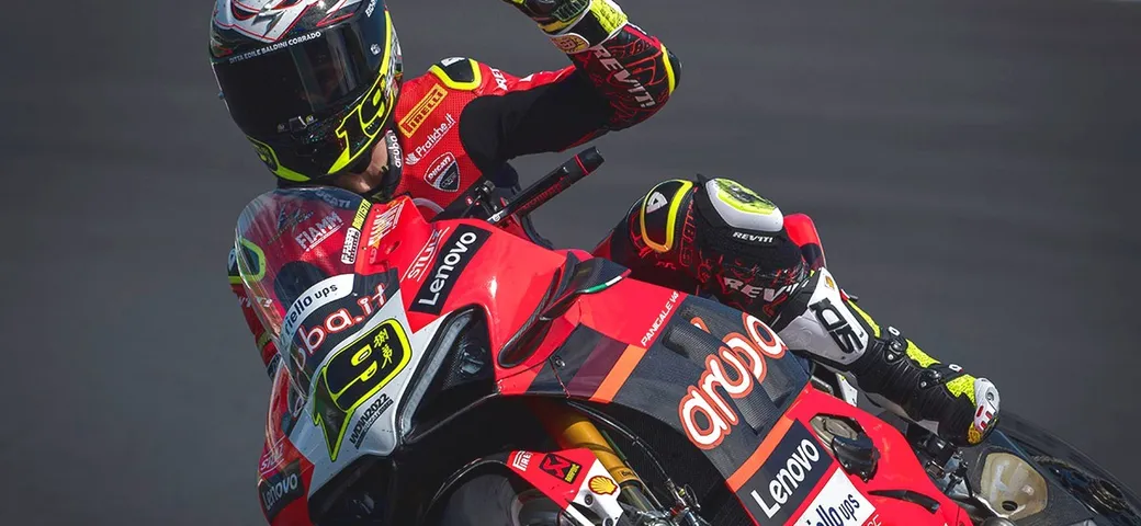 SBK Misano: Bautista domina Gara-1, Rea e Rinaldi sul podio