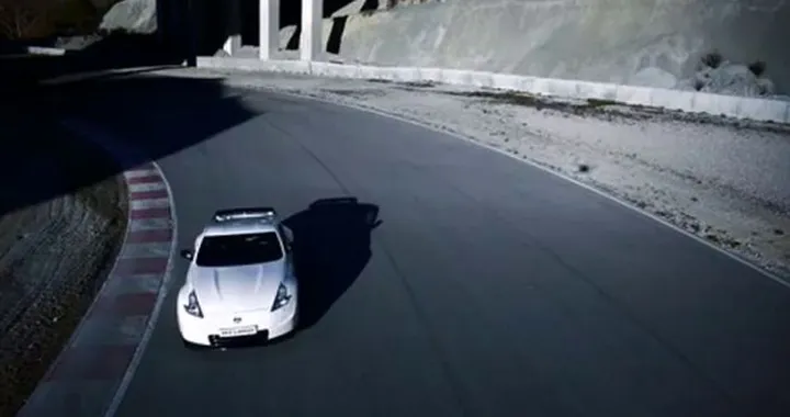 Nissan 370Z Nismo in video