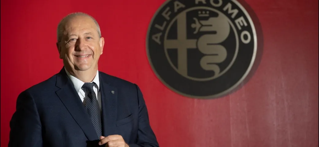 Alfa Romeo conferma l’addio ai motori termici: dal 2027 solo elettriche