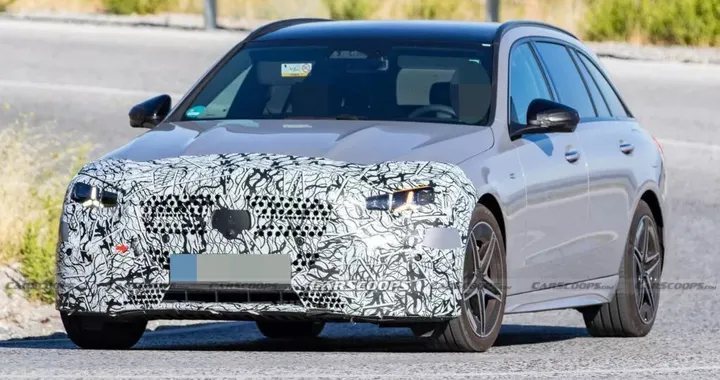Mercedes-Benz rinnova la Classe C: sfida alla BMW Serie 3