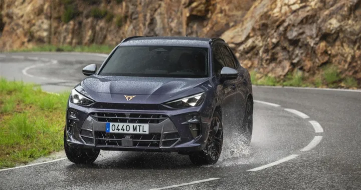 Cupra Terramar: ora anche con il nuovo 1.5 e-HYBRID DSG da 204 CV