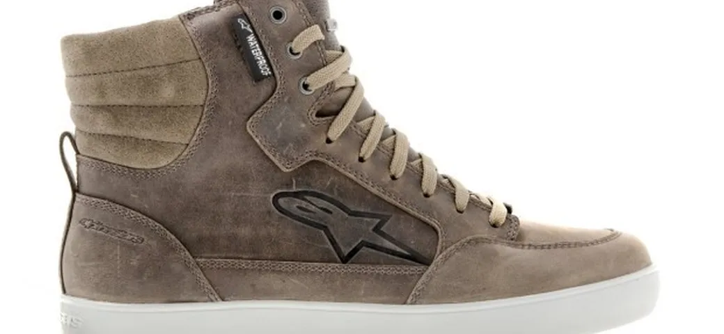 Alpinestars: giacca Stella T-Jaws e scarponcini J-6 2015