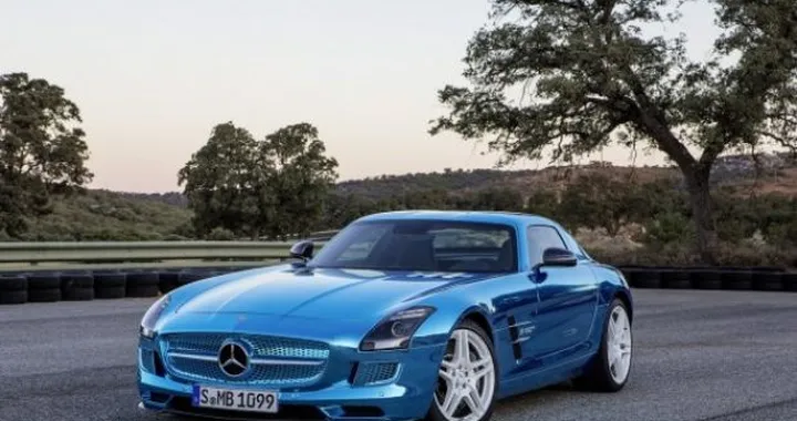Mercedes SLS AMG Coupé Electric Drive in video - Salone di Parigi