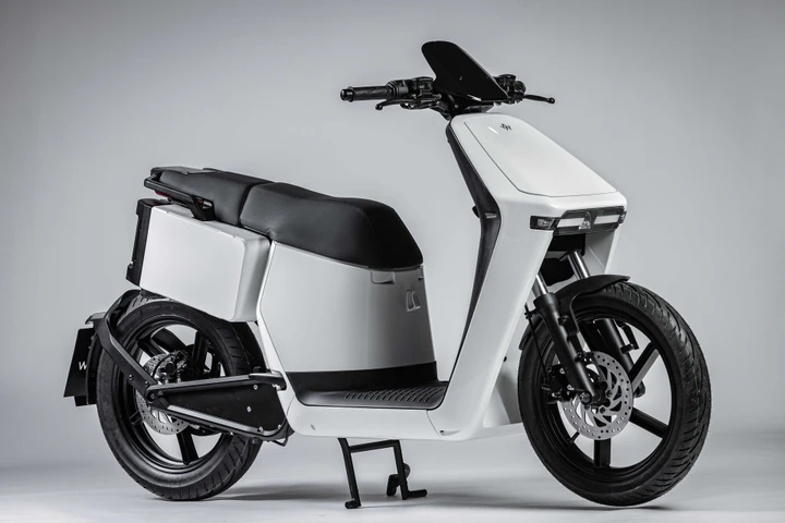 EICMA 2019: effetto WoW! con due scooter elettrici Made in Italy
