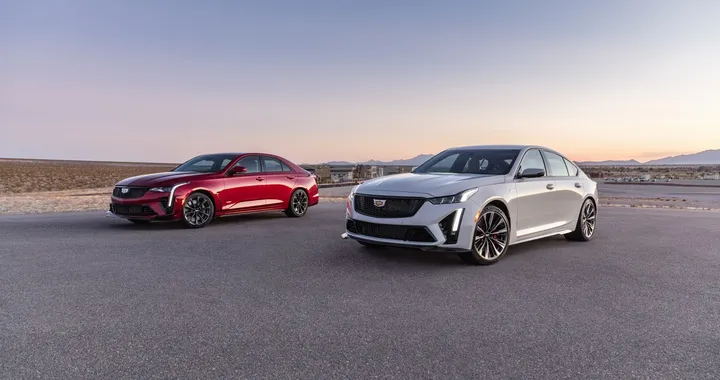 Cadillac: la versione speciale Blackwing per i modelli CT4-V e CT5-V