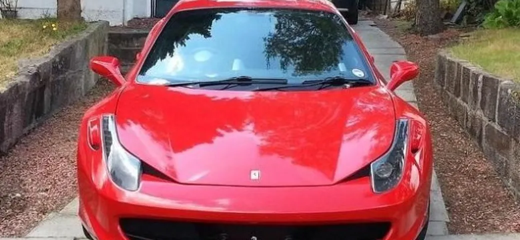 Ferrari: la replica della 458 Italia è quasi identica all'originale