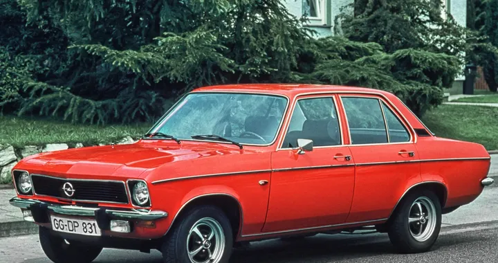 Opel Ascona: mezzo secolo per la media di Russelsheim